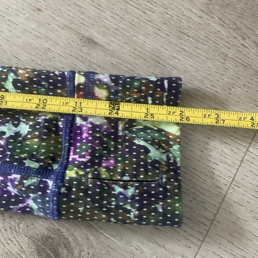 LULULEMON SET of 2 DEFINE JACKET zip AND thank top floral size 6 purple white - Picture 6 of 16